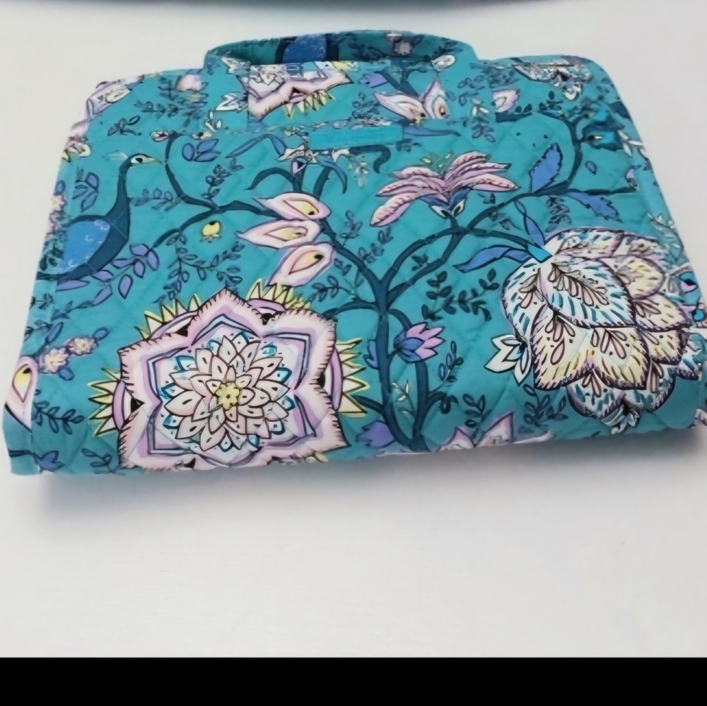 Vera Bradley Hanging Organizer Peacock Garden